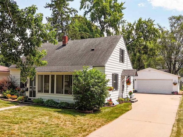 2425 SIMONIS STREET, Stevens Point, WI 54481