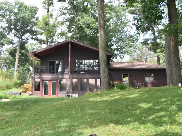W793 Oak Shore Drive, Fall River, WI 53932