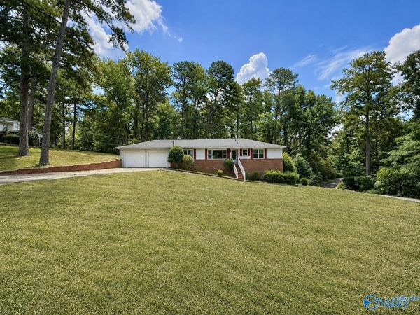 2401 Red Oak Road, Gadsden, AL 35904