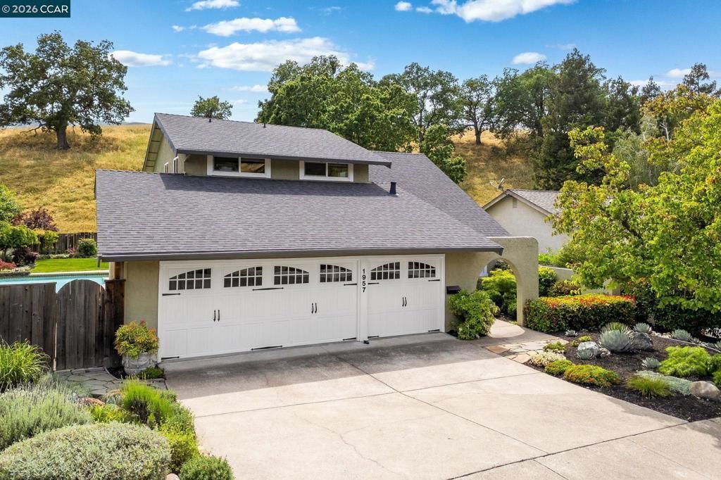 1957 Whitecliff Ct, Walnut Creek, CA 94596 Main Photo