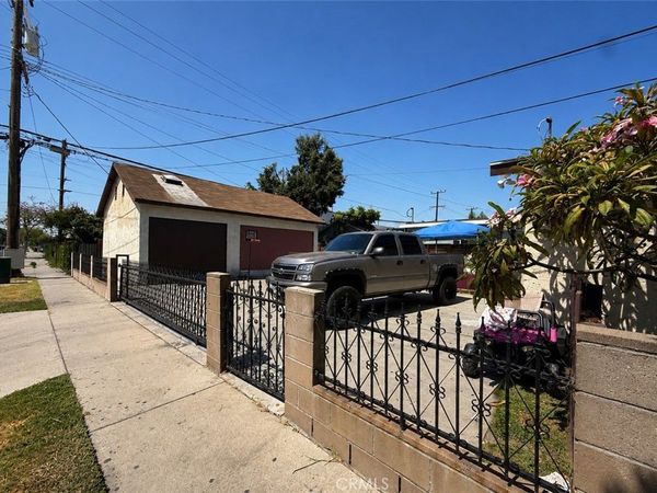 5952 Priory, Bell Gardens, CA 90201