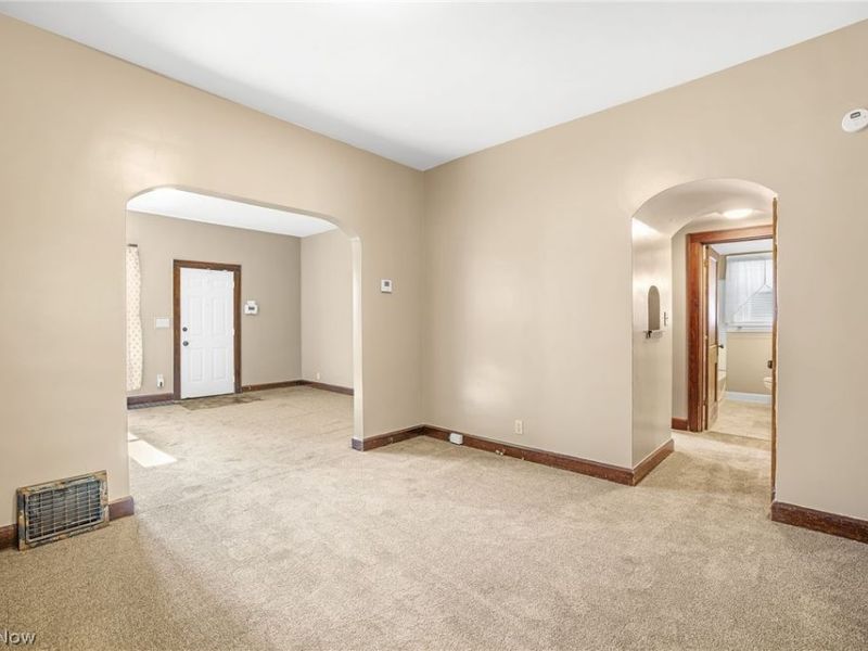 909 Brown Avenue NW, Canton, OH 44703 Photo 10