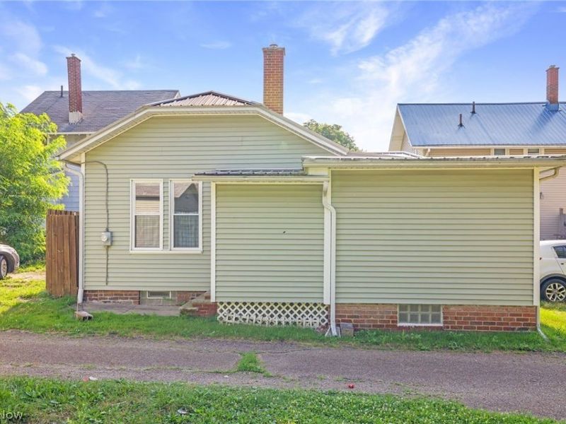 909 Brown Avenue NW, Canton, OH 44703 Photo 31