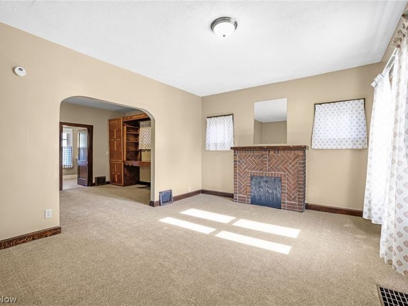 909 Brown Avenue NW, Canton, OH 44703 Photo 4
