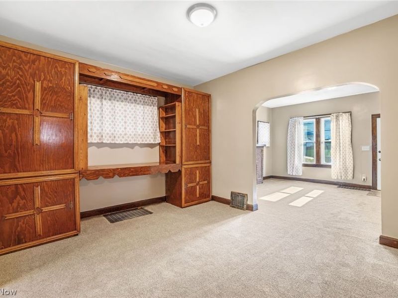 909 Brown Avenue NW, Canton, OH 44703 Photo 9