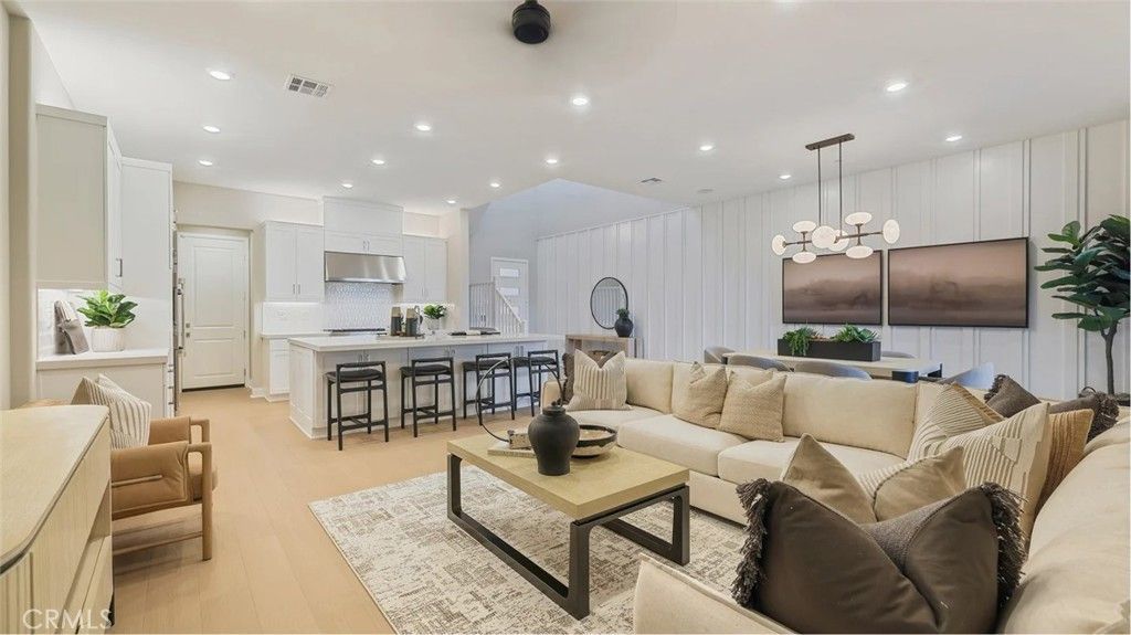 998 Snowberry Place, Montebello, CA 90640 Main Photo