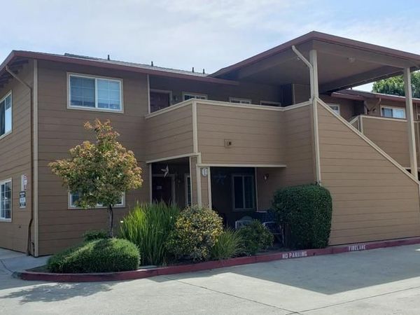 2255 Chestnut St, Livermore, CA 94551