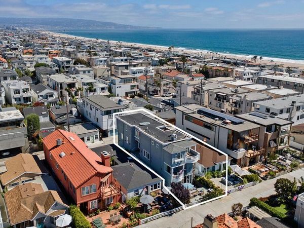 328 9th Street , Manhattan Beach, CA 90266