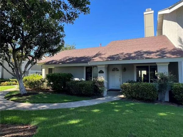 14 Goldenbush, Unit 38, Irvine, CA 92604