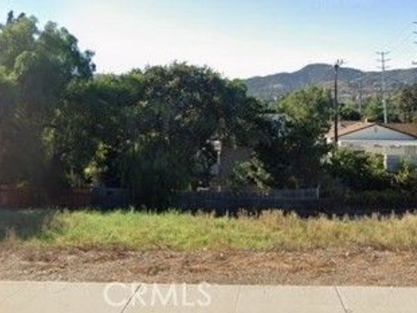 500 E Hillcrest , Thousand Oaks, CA 91360