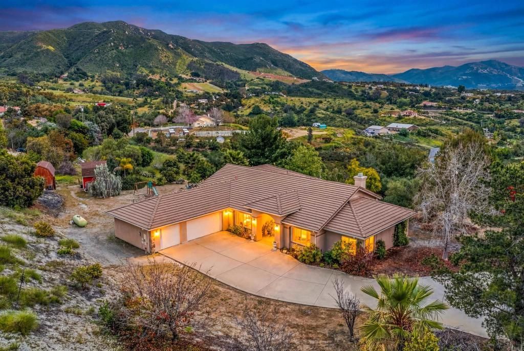 40487 Rock Mountain Drive, Fallbrook, CA 92028 Main Photo