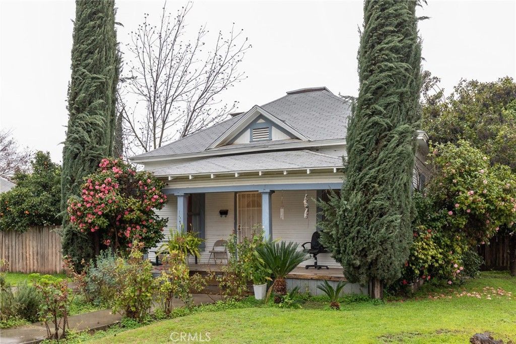 1031 K , Reedley, CA 93654 Main Photo
