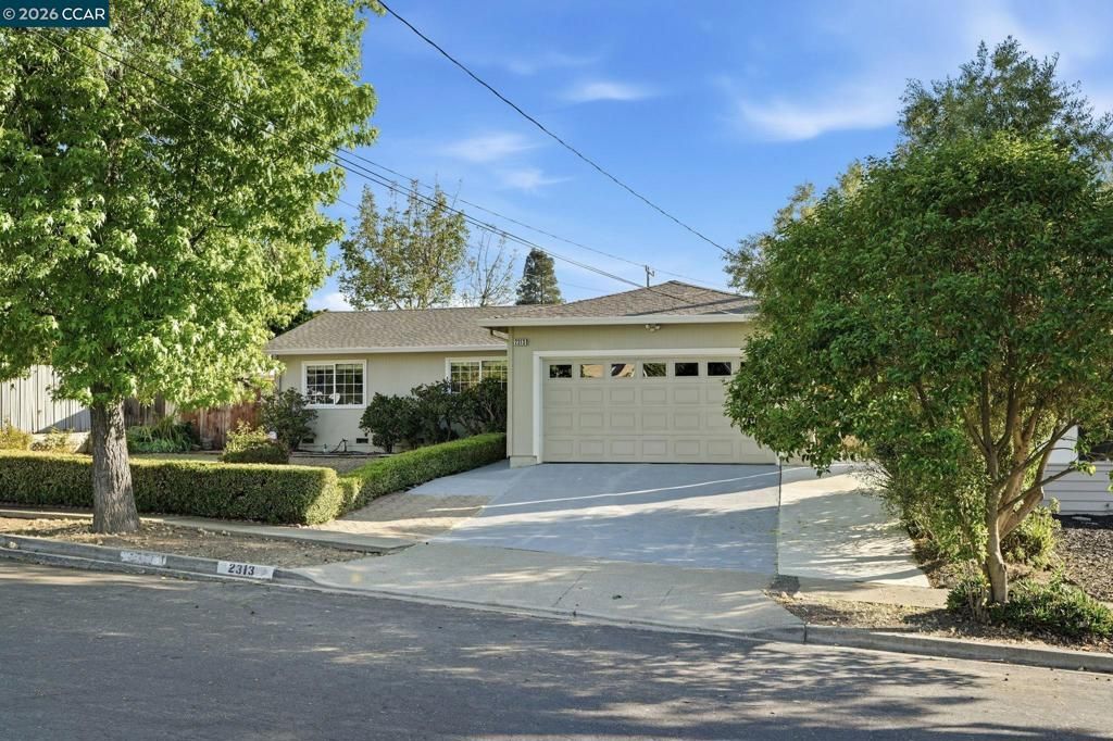 2313 Panoramic Dr, Concord, CA 94520 Main Photo