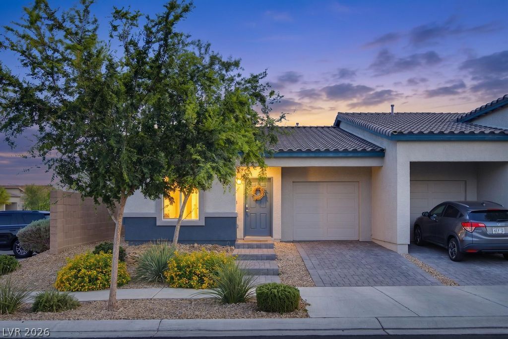 7558 Garnet Moon Street , North Las Vegas, NV 89084