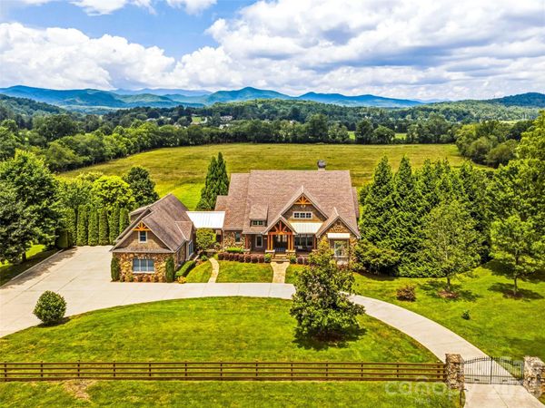280 Walnut Hollow Road, Brevard, NC 28712