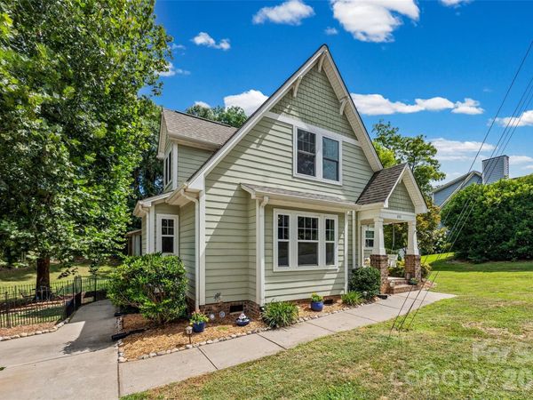 206 W Woodrow Avenue, Belmont, NC 28012