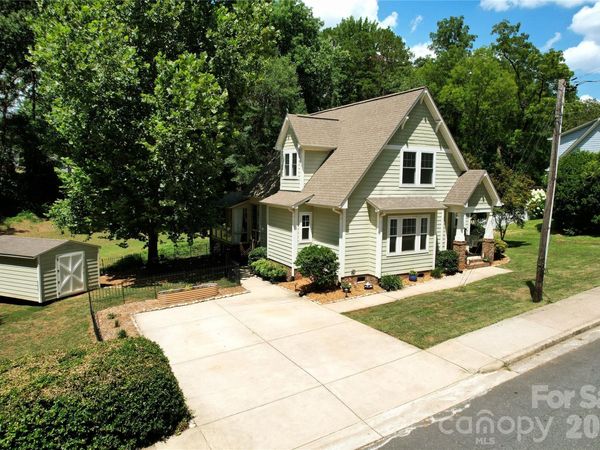 206 W Woodrow Avenue , Belmont, NC 28012