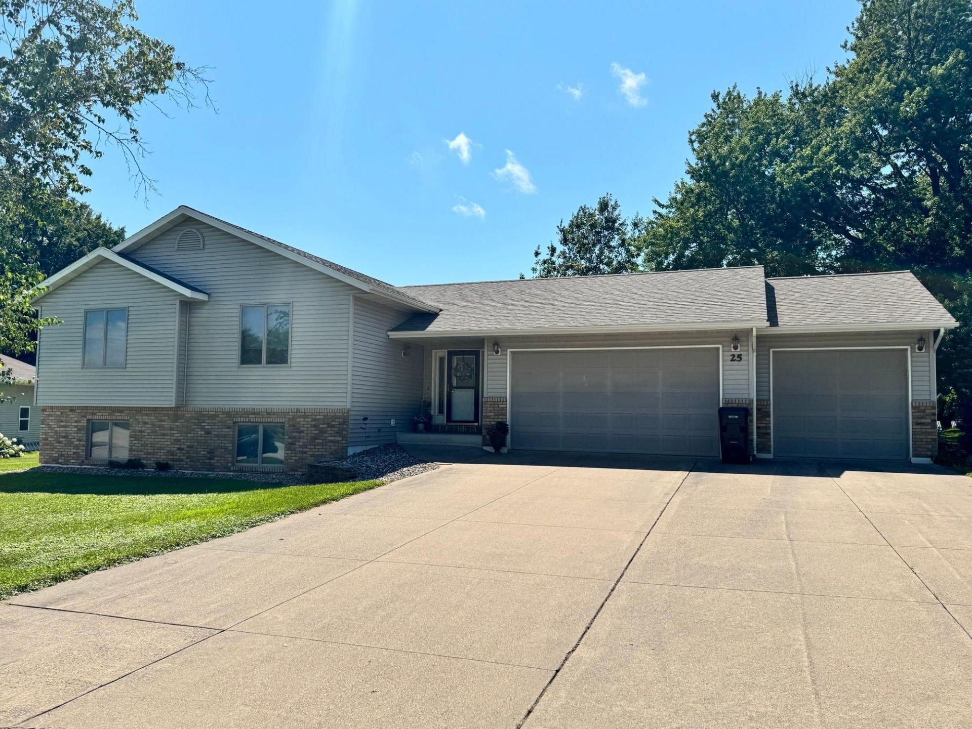 25 Circle Court, Lewiston, MN 55952 Main Photo