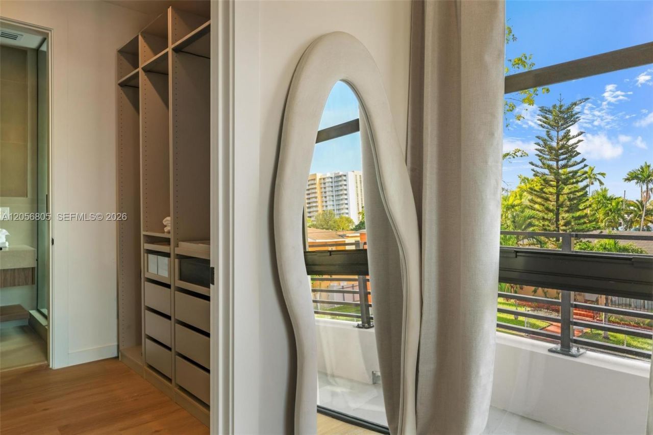 984 SW 10th St , Unit 1, Miami, FL 33130 Photo