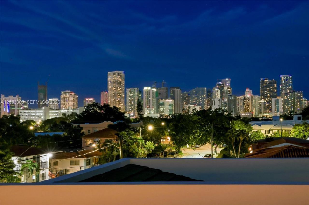 984 SW 10th St , Unit 1, Miami, FL 33130 Photo