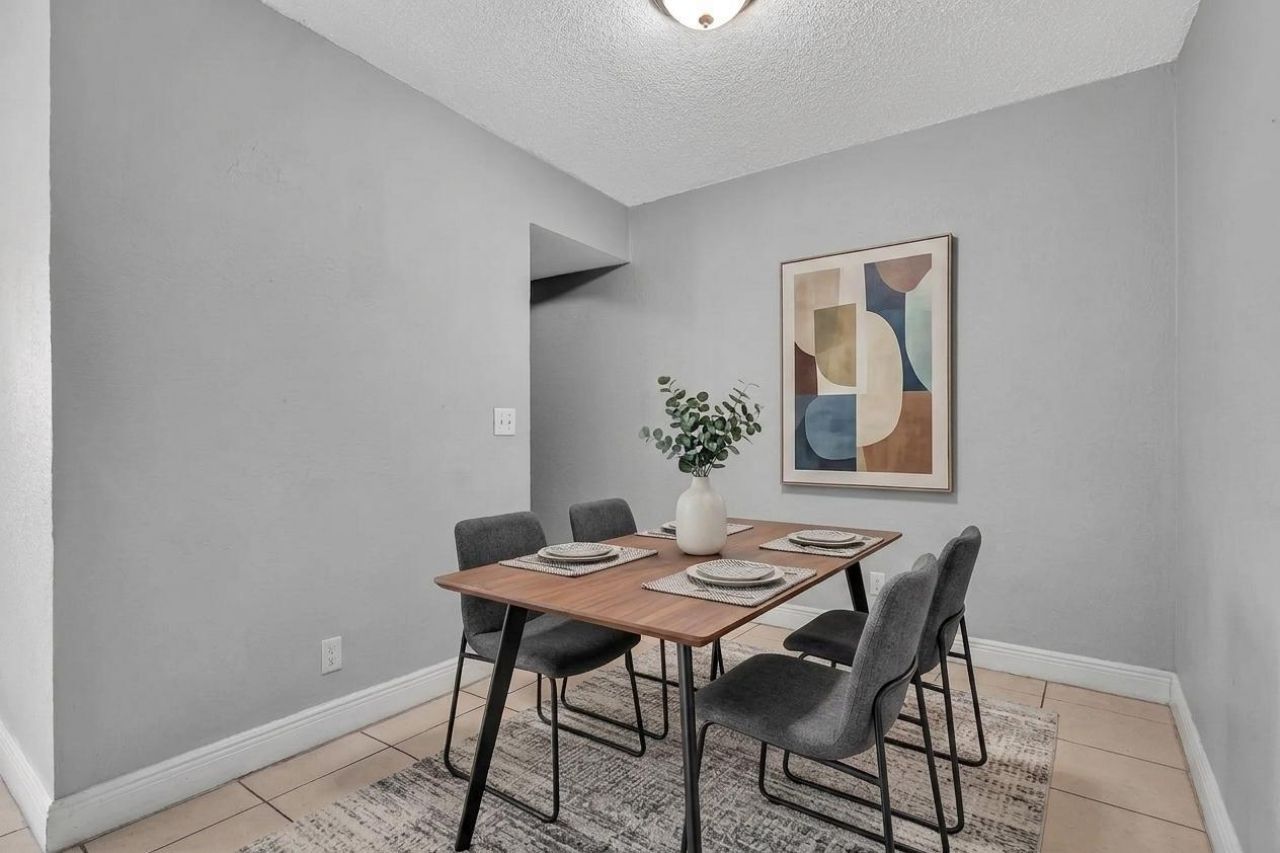 626 SW 14th Avenue, Unit 212, Fort Lauderdale, FL 33312 Photo