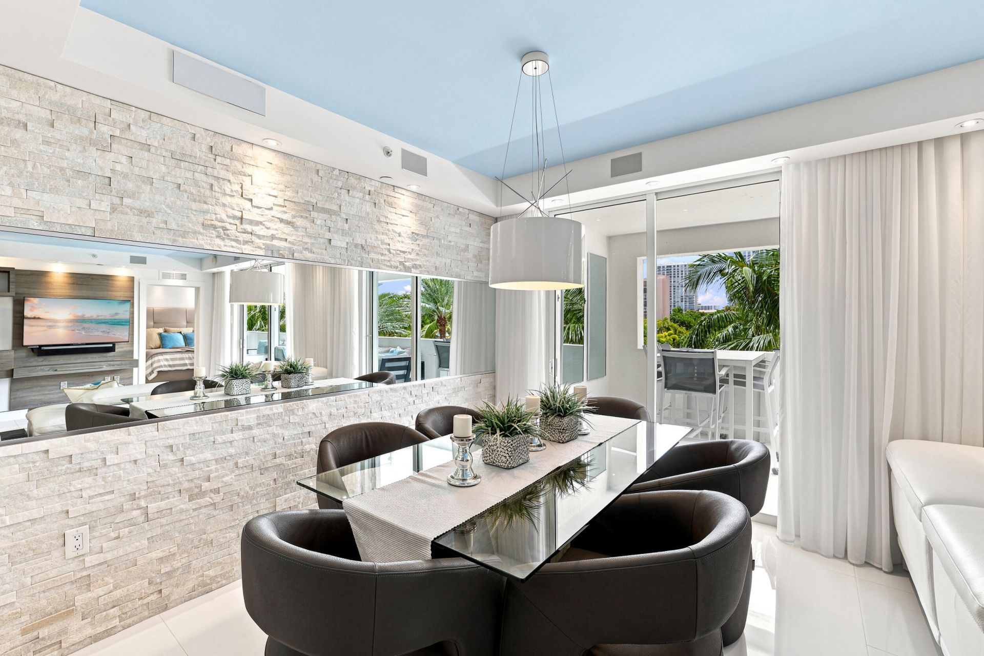 17100 N Bay Road, Unit 1401, Sunny Isles Beach, FL 33160 Photo