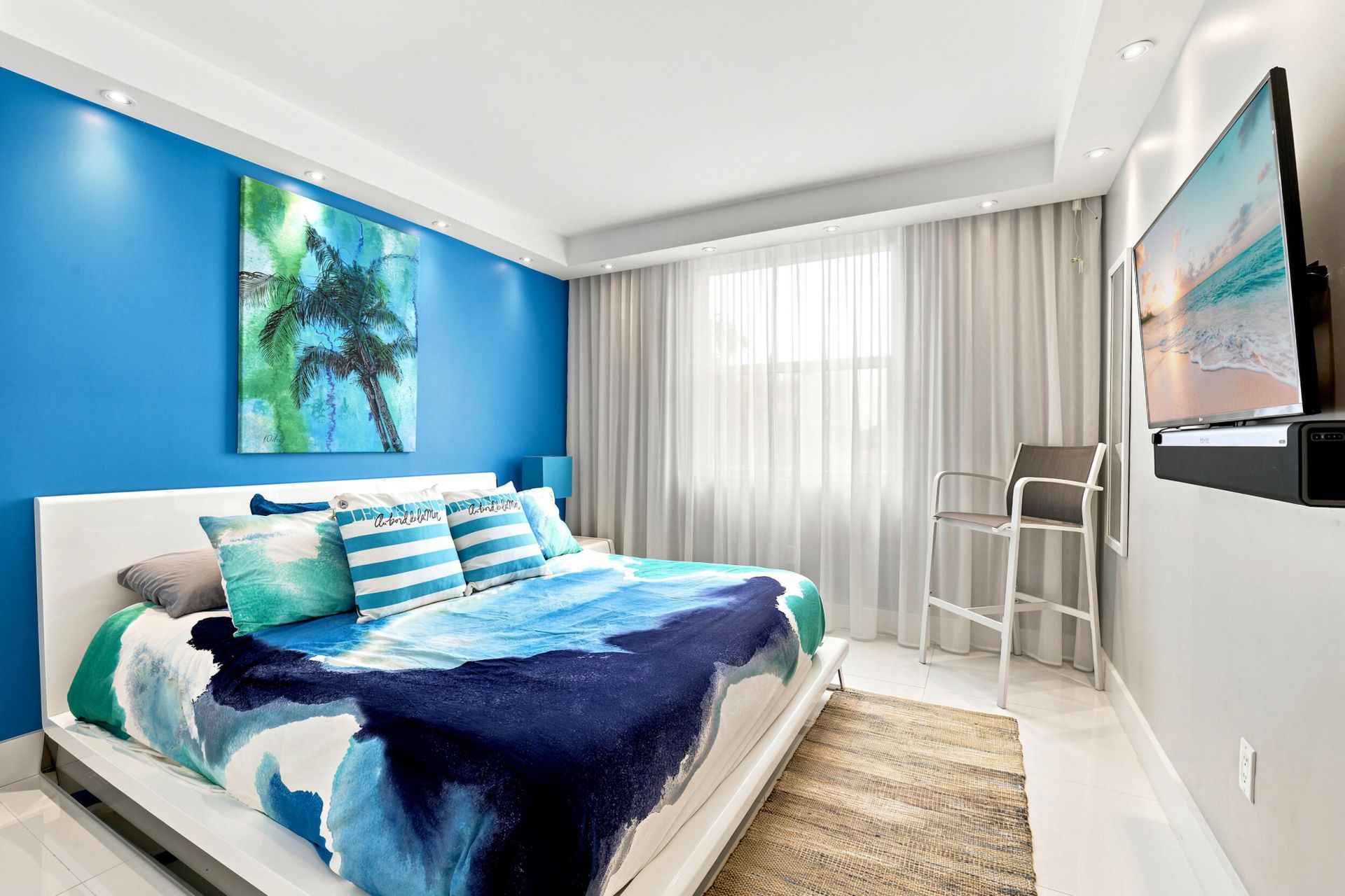 17100 N Bay Road, Unit 1401, Sunny Isles Beach, FL 33160 Photo