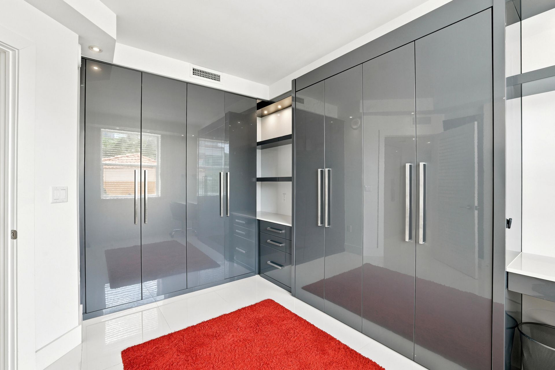 17100 N Bay Road, Unit 1401, Sunny Isles Beach, FL 33160 Photo