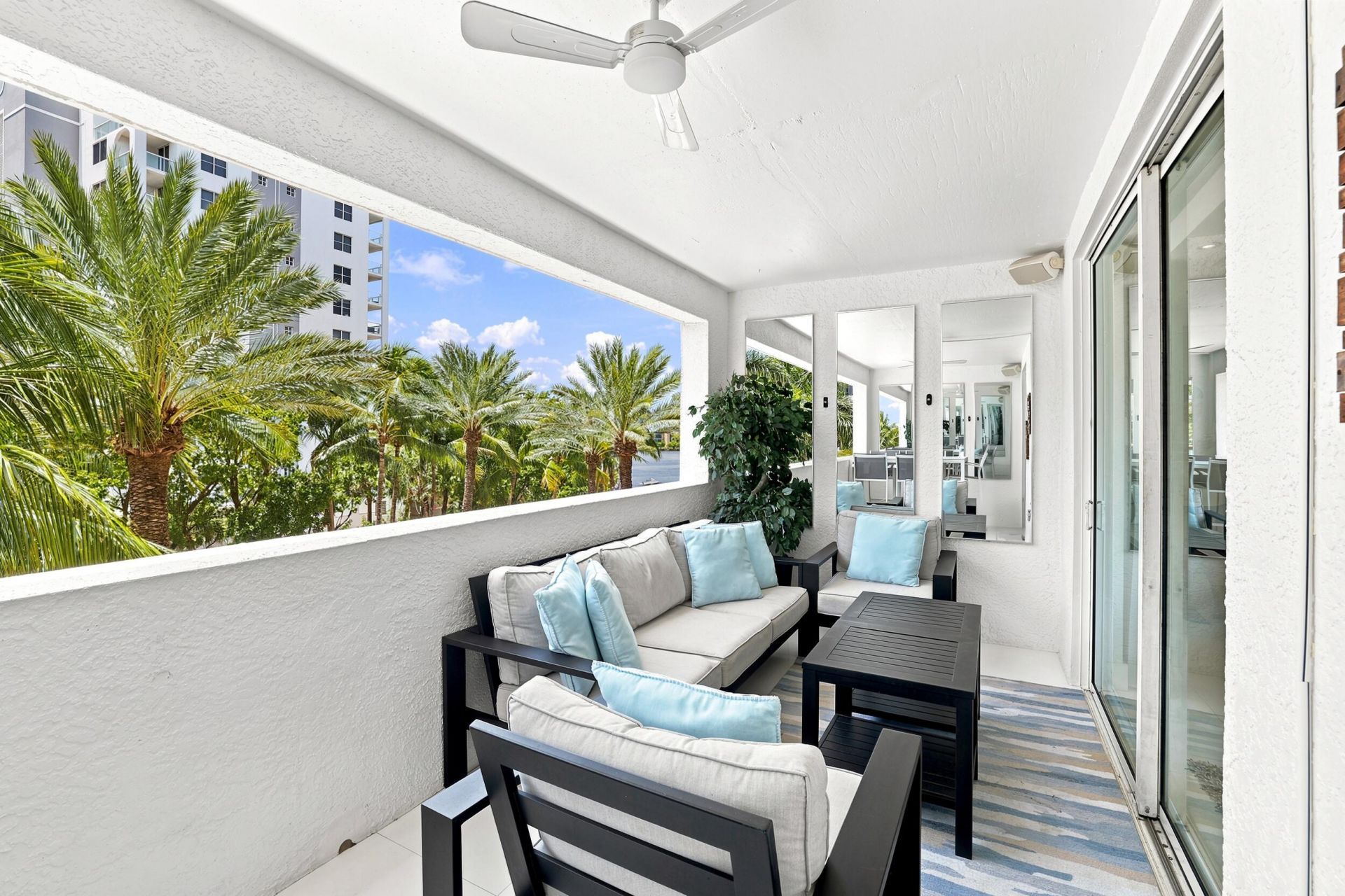 17100 N Bay Road, Unit 1401, Sunny Isles Beach, FL 33160 Photo