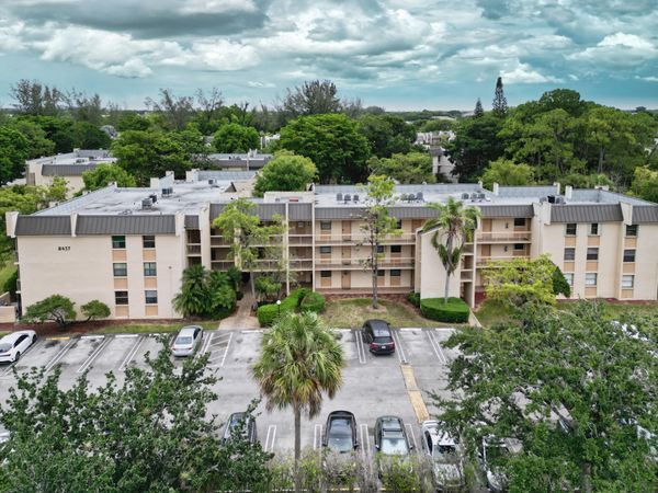 8437 Forest Hills Drive, Unit 207, Coral Springs, FL 33065