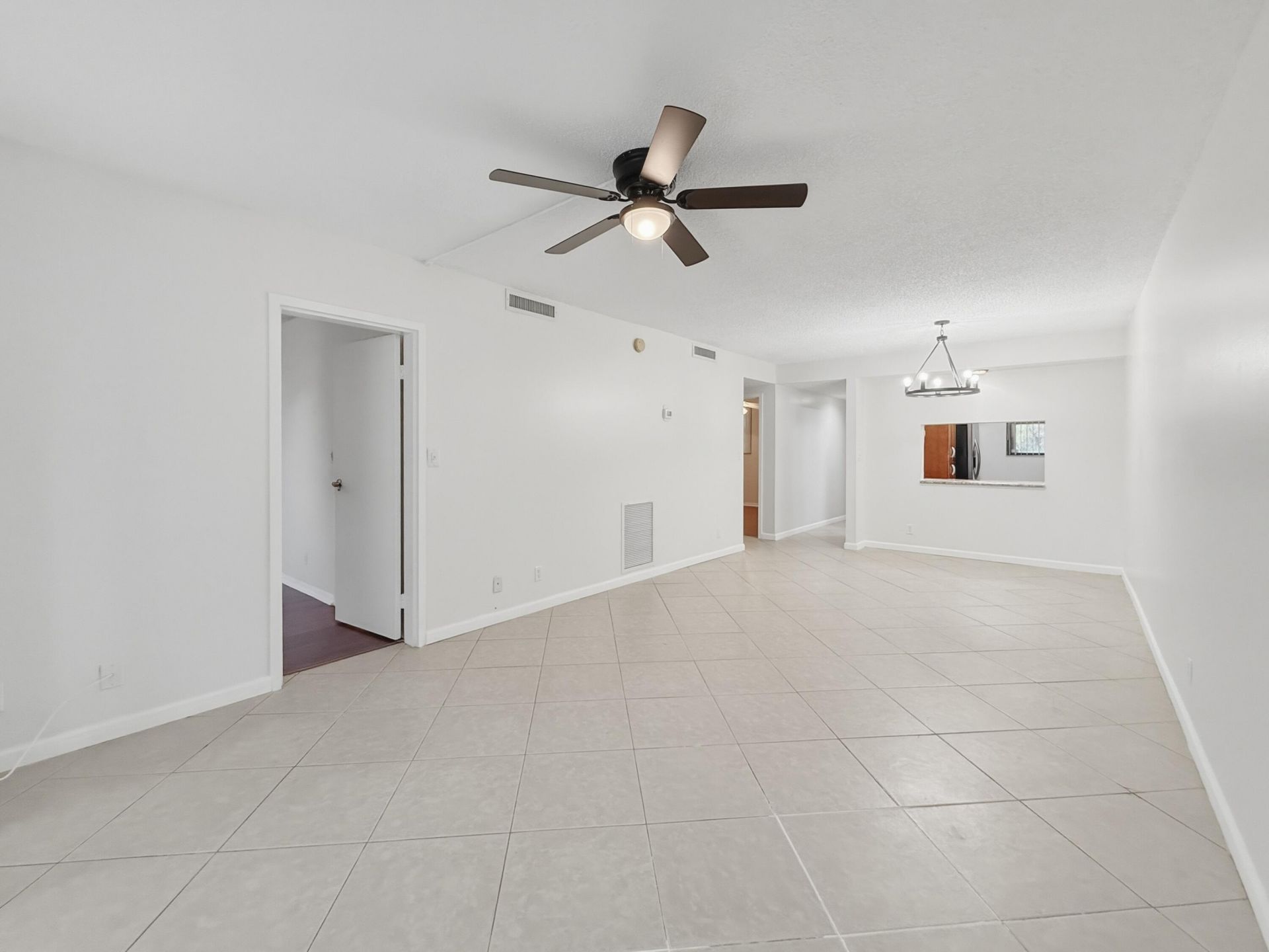 8437 Forest Hills Drive, Unit 207, Coral Springs, FL 33065 Photo