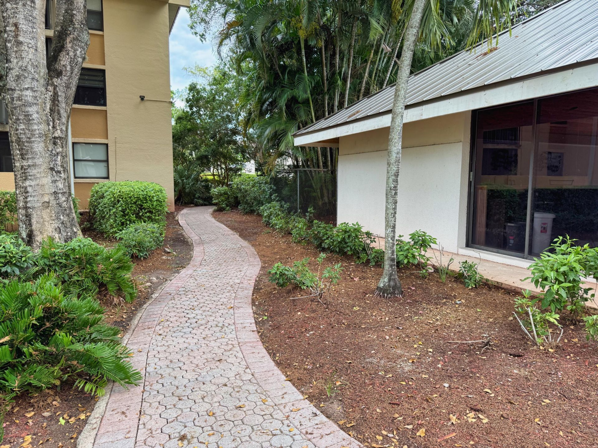 8437 Forest Hills Drive, Unit 207, Coral Springs, FL 33065 Photo