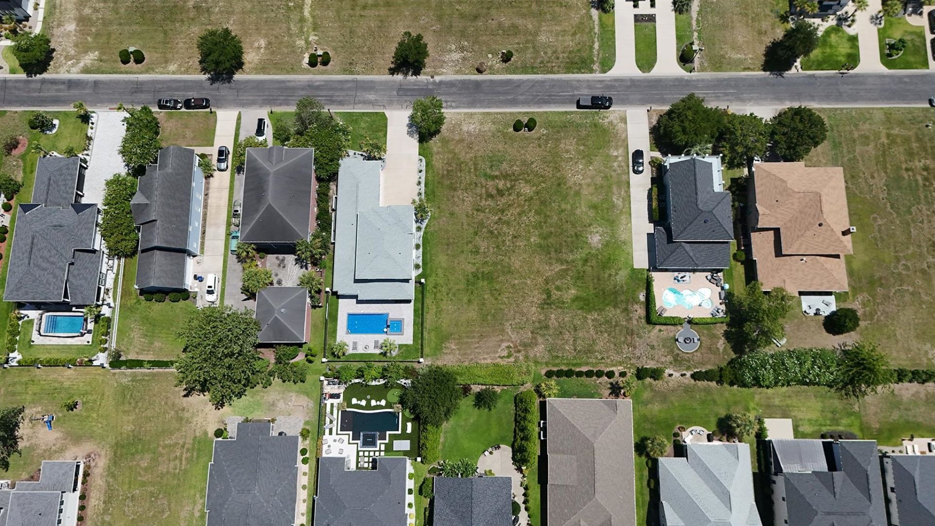 871 Waterton Ave.  Photo 6