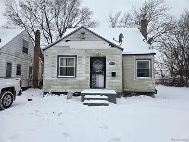 20521 Strasburg Street , Detroit, MI 48205