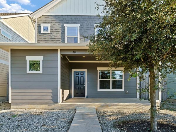213 Grange ST , Liberty Hill, TX 78642