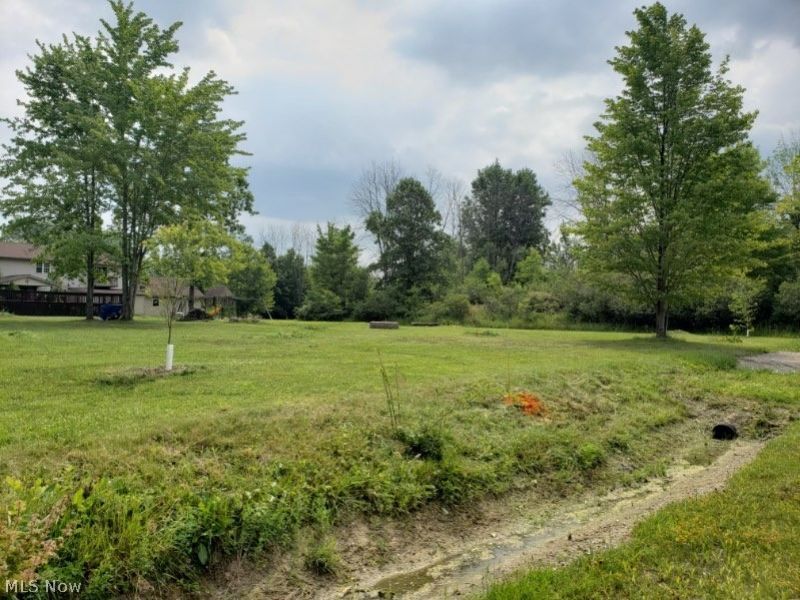 649-651 Wren Circle, Roaming Shores, OH 44084 Photo 8