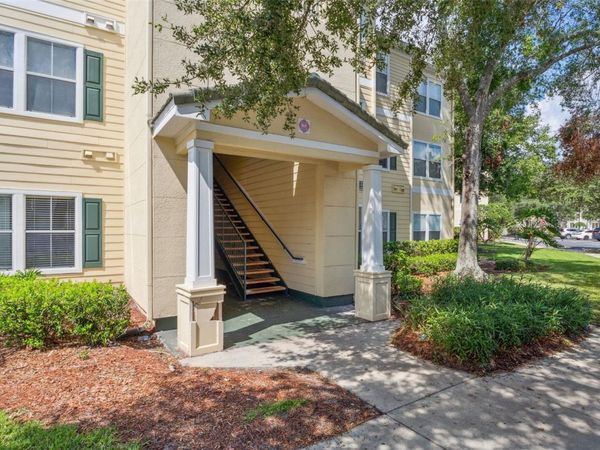 18332 BRIDLE CLUB DRIVE, Unit 18332, TAMPA, FL 33647