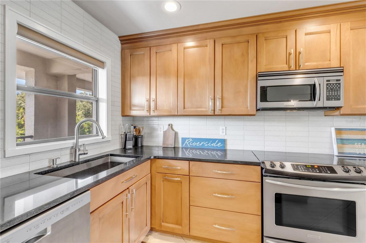 2100 N Peninsula Avenue , Unit 305, New Smyrna Beach, FL 32169 Photo