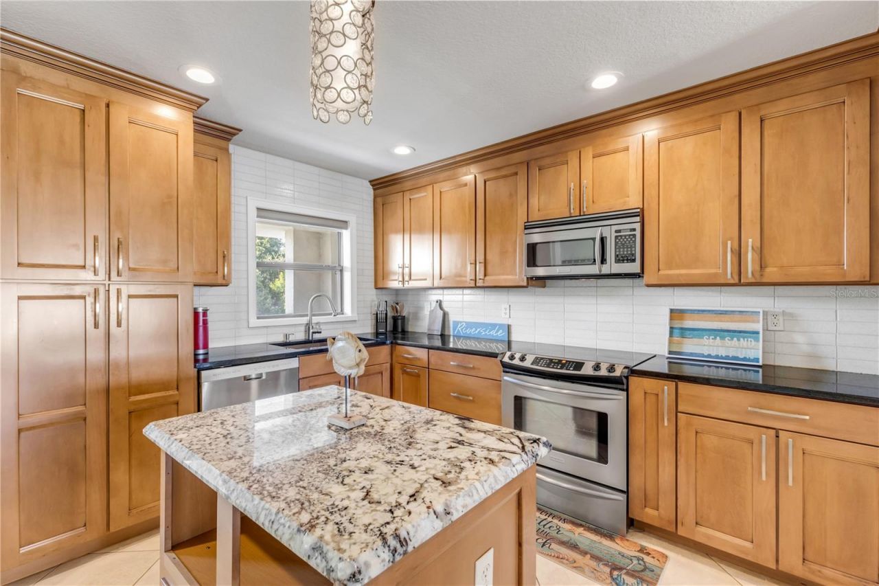 2100 N Peninsula Avenue , Unit 305, New Smyrna Beach, FL 32169 Photo