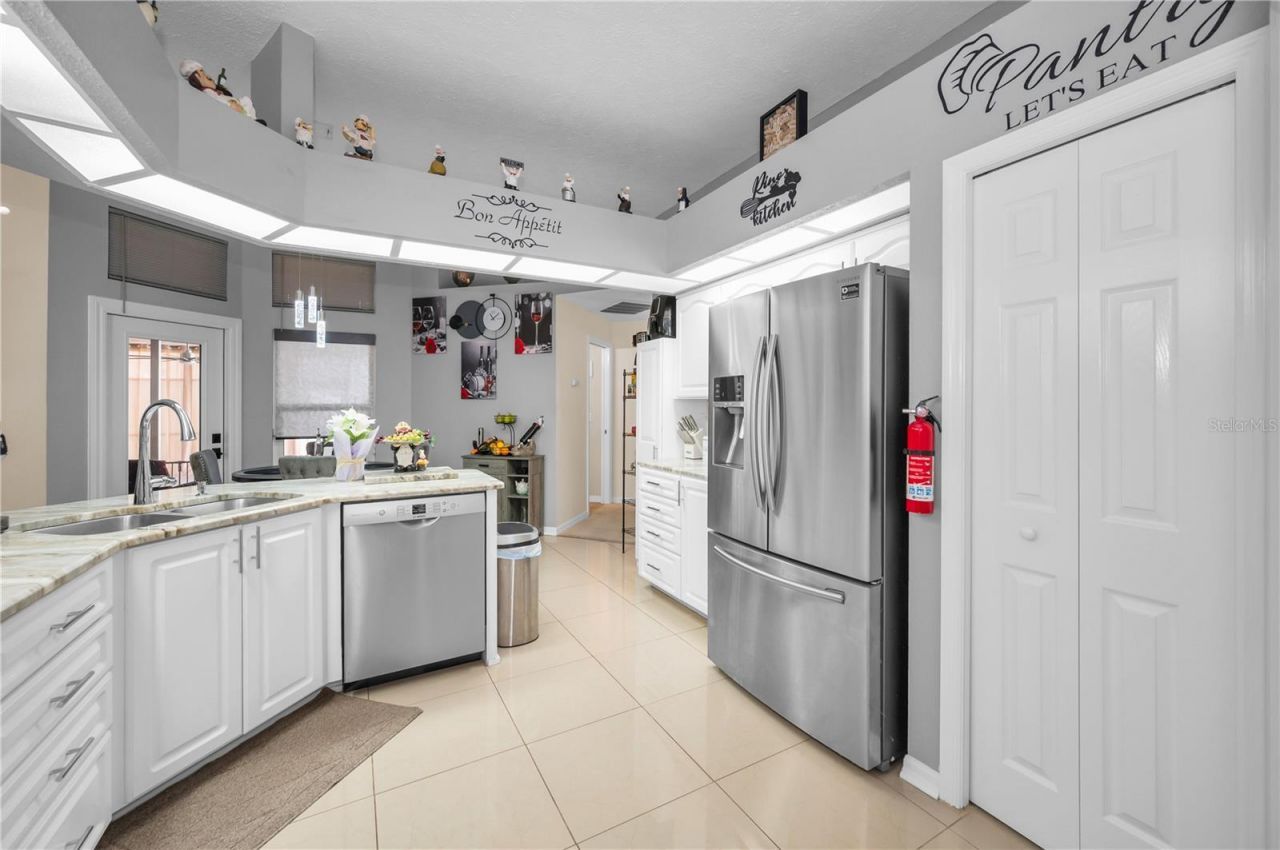 7951 Roundelay Drive, New Port Richey, FL 34654 Photo