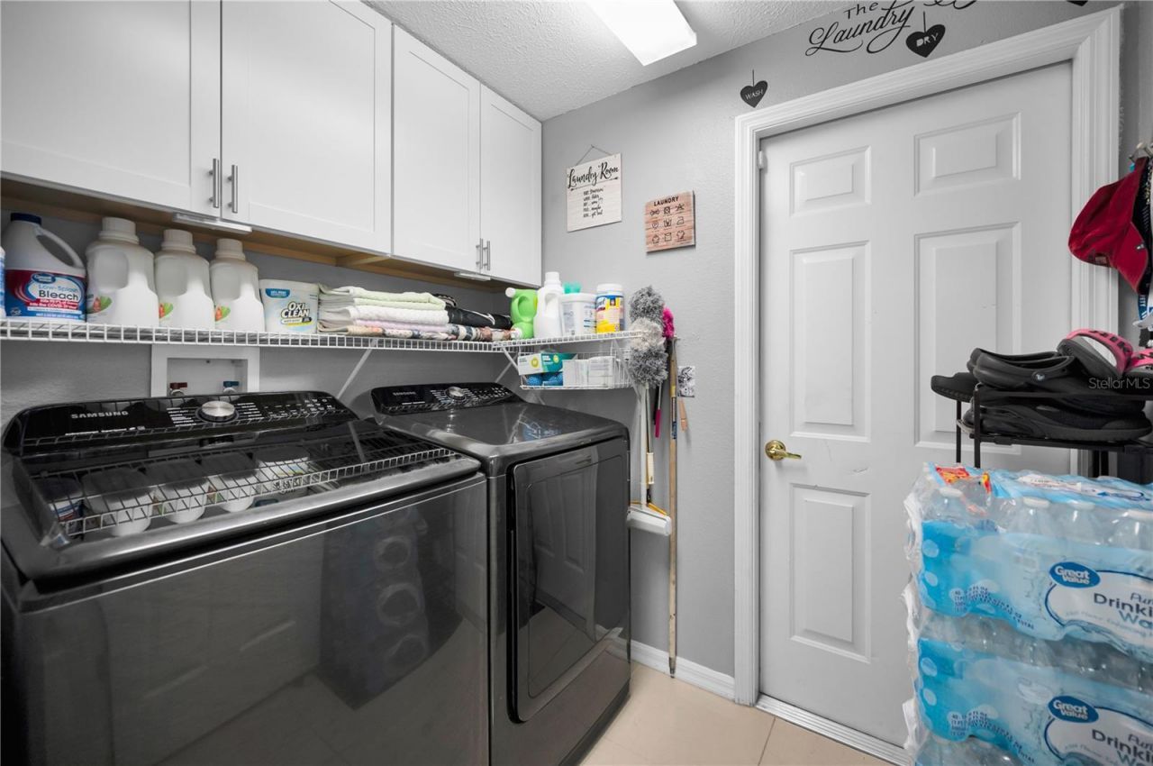 7951 Roundelay Drive, New Port Richey, FL 34654 Photo