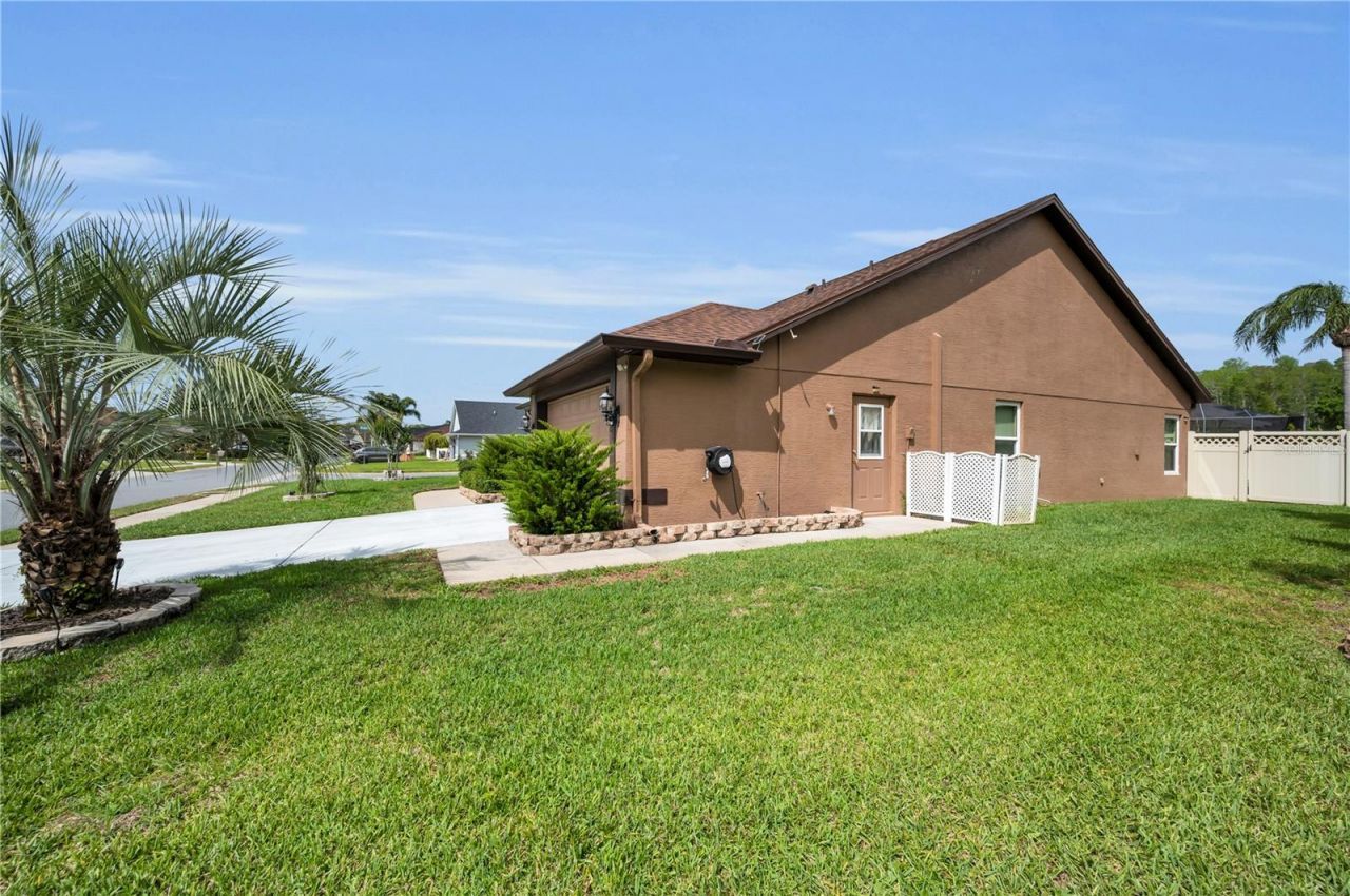 7951 Roundelay Drive, New Port Richey, FL 34654 Photo