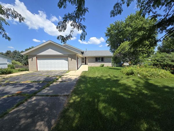 6984 Squaw Prairie Road, BELVIDERE, IL 61008