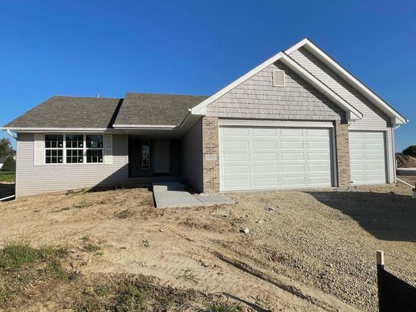 1325 GLACIER Drive, BYRON, IL 61010