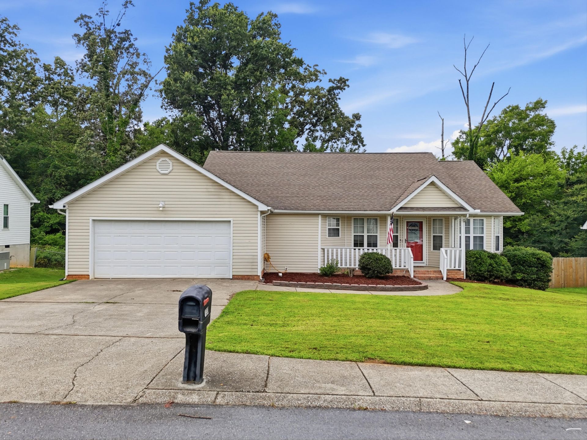 130 Chestnut Ridge Road, Ringgold, GA 30736 Main Photo