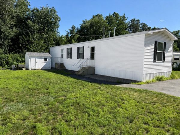 23 Conifer Place, Londonderry, NH 03053