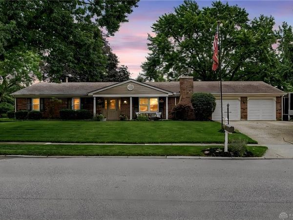1250 Kentshire Drive, Dayton, OH 45459