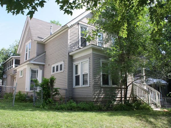 833 3rd Street E, Saint Paul, MN 55106