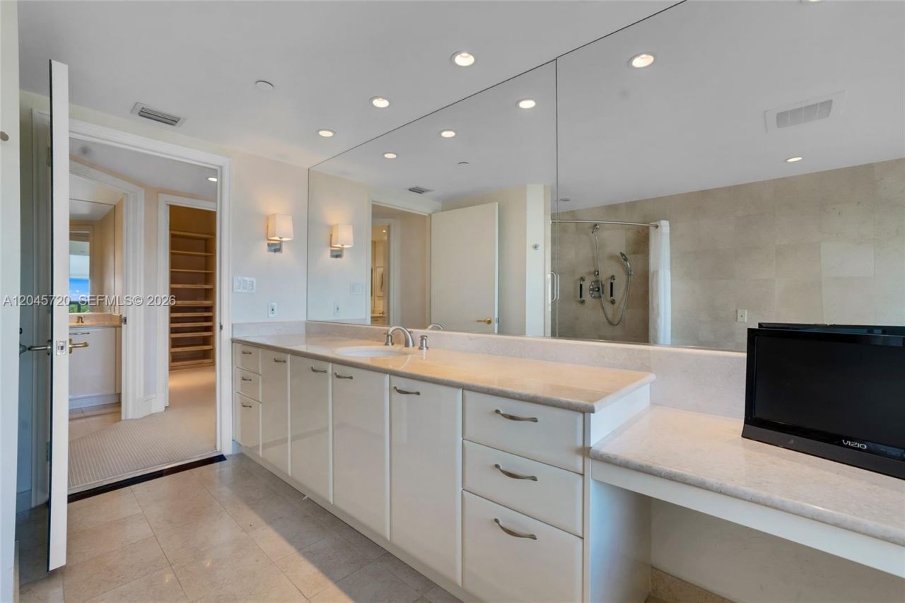 20155 NE 38th Ct , Unit 904, Aventura, FL 33180 Photo