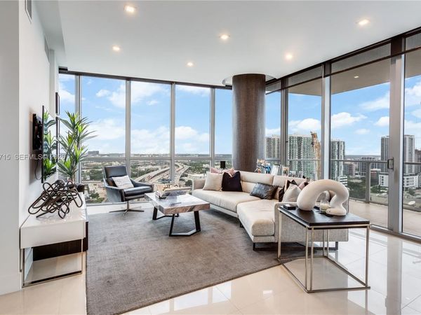 1100 Biscayne Blvd , Unit 2708, Miami, FL 33132